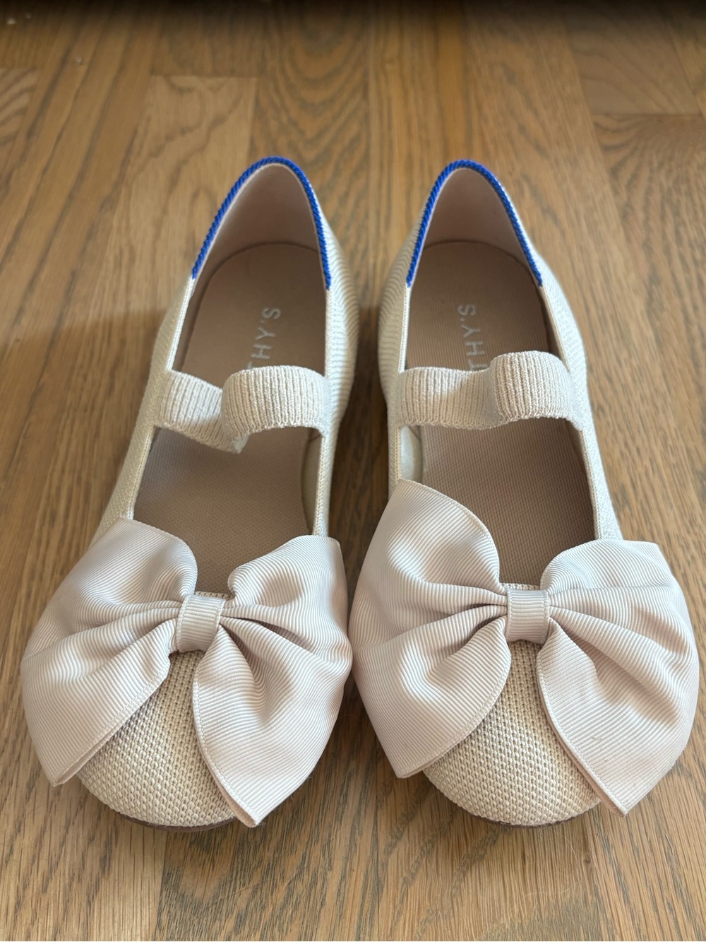 Rothy's Cream Bow Mary Jane Kids Dress Shoes NWOT
